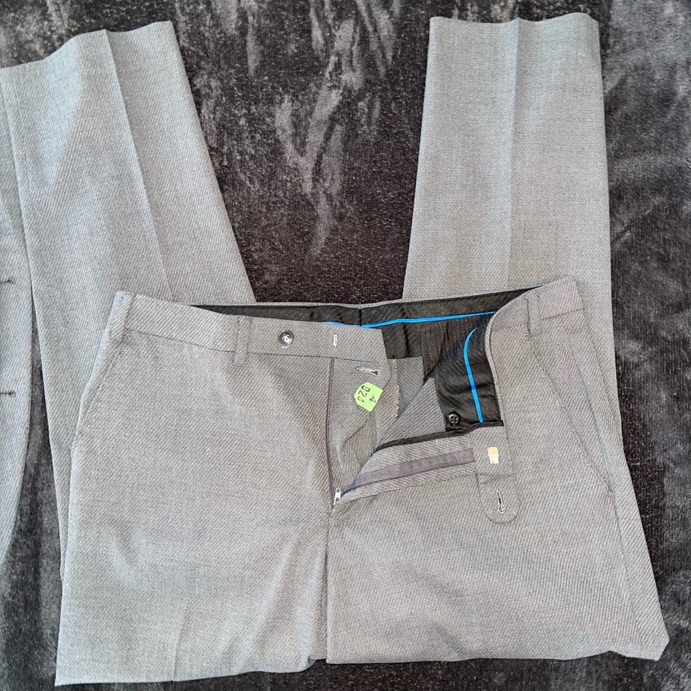 Men's Gray Suit - Jacket 42R and Pants 36x30 SLIM FIT - Picture 12 of 16